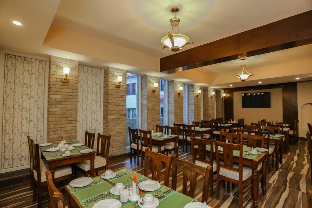 Da Yatra Courtyard Hotel Pokhara Exterior foto