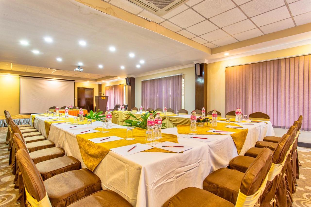 Da Yatra Courtyard Hotel Pokhara Exterior foto