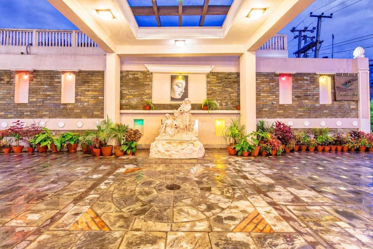 Da Yatra Courtyard Hotel Pokhara Exterior foto