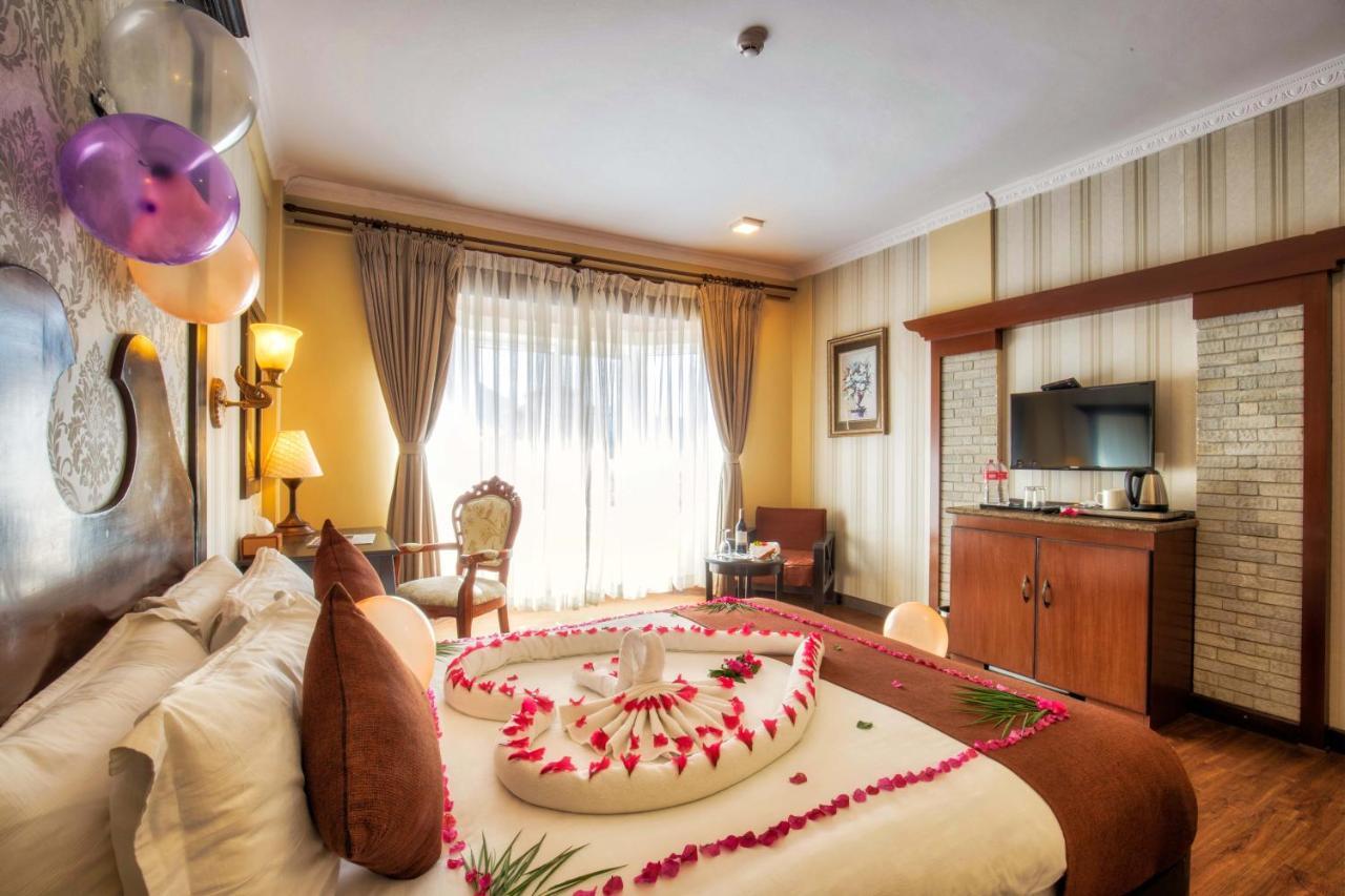 Da Yatra Courtyard Hotel Pokhara Exterior foto
