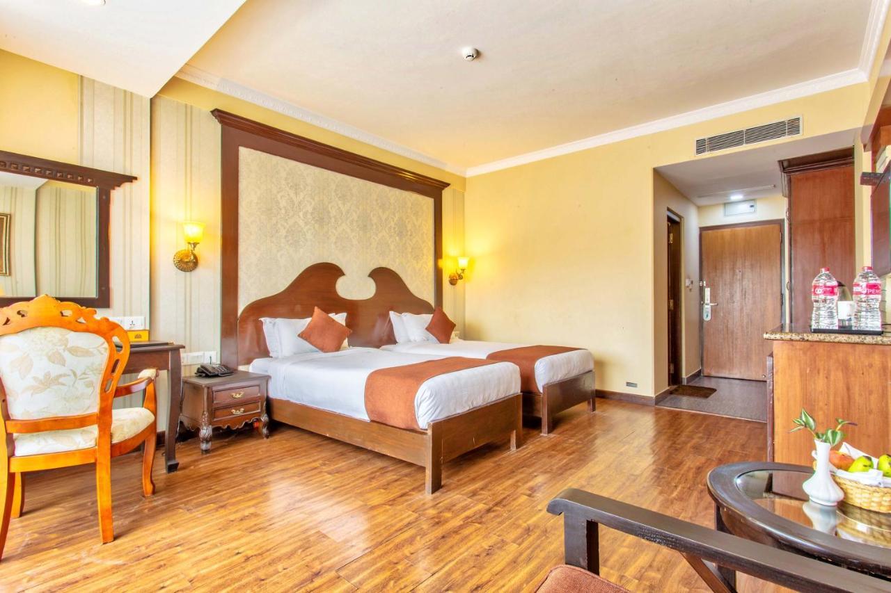 Da Yatra Courtyard Hotel Pokhara Exterior foto